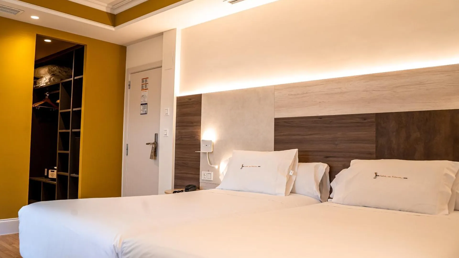 Hotel Rio Bidasoa 혼다리비아 스페인